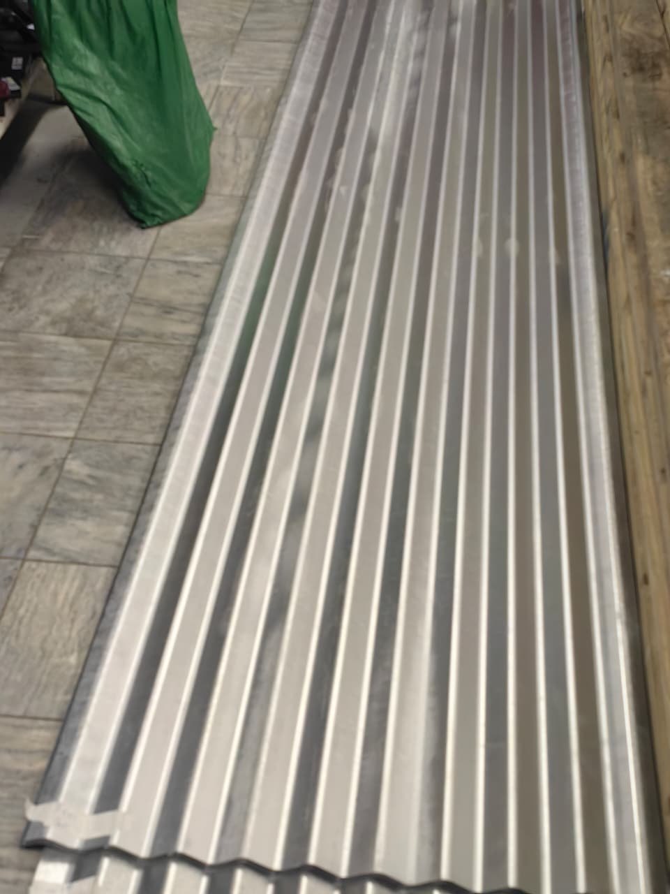 Galvanized corrugated zinc roofing sheets